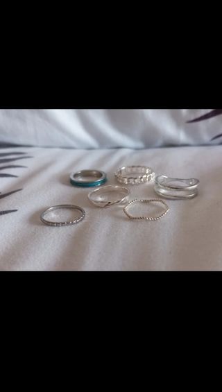 URGE!! Colgante con cadena, anillos y pulsera