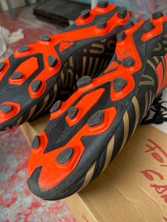 Botas de futbol messi