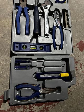 Vendo maletin pequeño de herramientas