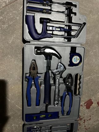 Vendo maletin pequeño de herramientas