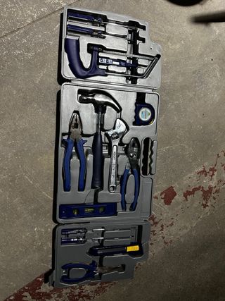 Vendo maletin pequeño de herramientas