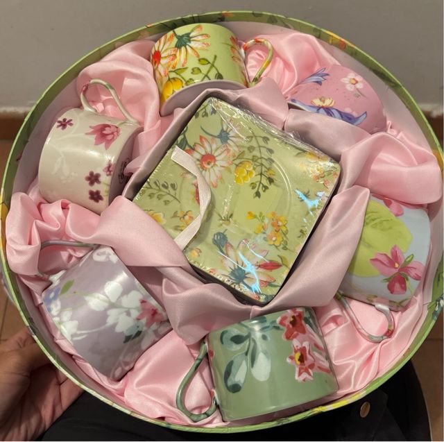 Conjunto tazas cafe verde