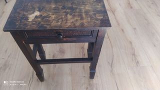 Mesita auxiliar o recibidor Antigüa