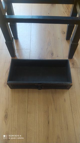 Mesita auxiliar o recibidor Antigüa