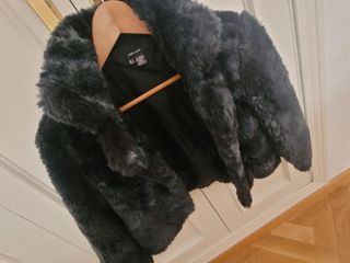 Chaqueta pelo fiesta azul con jaspeado gris.