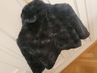 Chaqueta pelo fiesta azul con jaspeado gris.