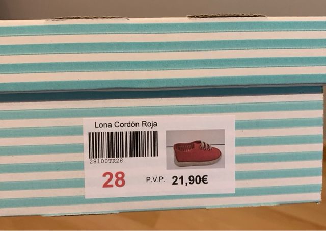 Zapatilla roja lona niño 28