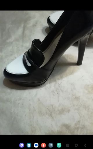 Zapato tacón tipo mocasin