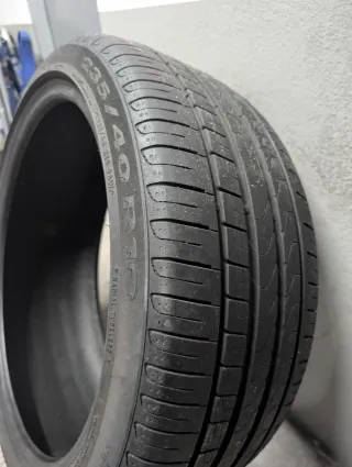 Neumático Pirelli 235/40/19