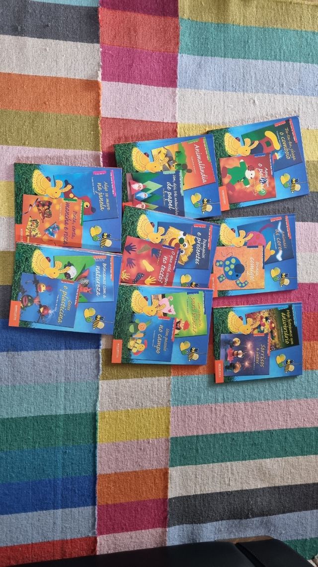 Conjunto 8 livros cria com as maos-mundi