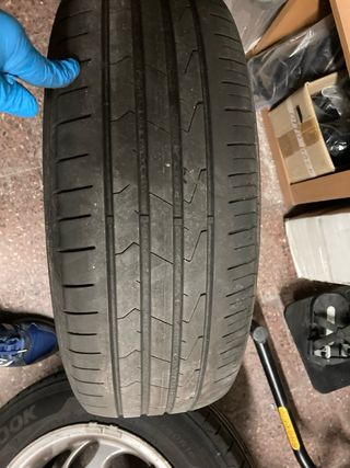 Llantas, Mercedes V220