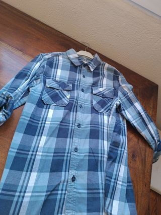 2 camisas + 2 Pantalones vaqueros 