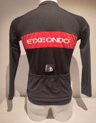 Maillot Etxeondo talla L. Talla pequeño
