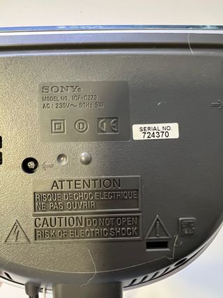 Radio Reloj Despertador SONY ICF-C273