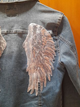 Cazadora vaquera alas plateada