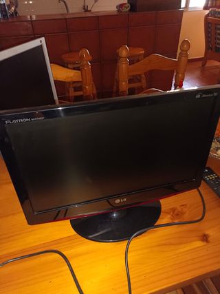 Pantalla ordenador y TV LG