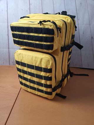 Mochila táctica 45 litros para viaje y acampada 