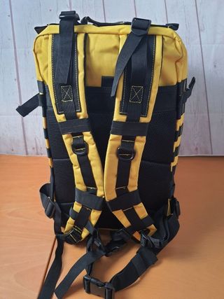 Mochila táctica 45 litros para viaje y acampada 