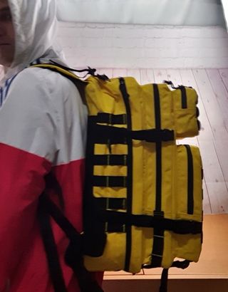 Mochila táctica 45 litros para viaje y acampada 