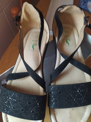 Sandalias con poquísimo uso