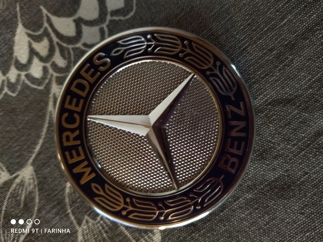 Emblema Mercedes