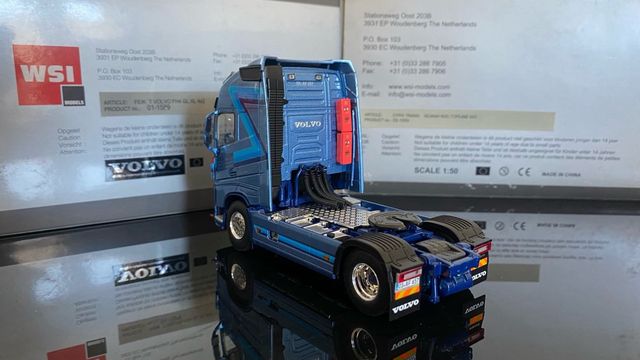Wsi 1/50 FEIK Volvo FH4