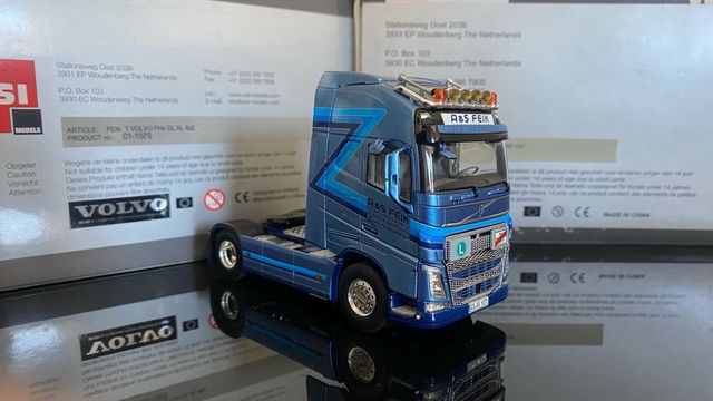 Wsi 1/50 FEIK Volvo FH4
