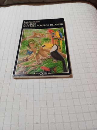 UN VIEJO QUE LEIA NOVELAS DE AMOR