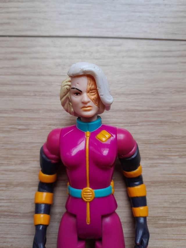 Dra. Blight Capitan Planeta