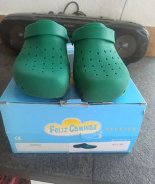 Zuecos sanitarios N°35-36