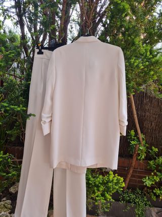 Traje zara americo y pantalon