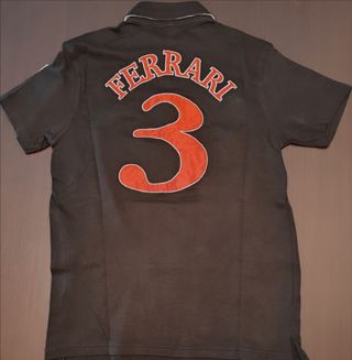 Chaleco sin mangas, camisetas y camisa.