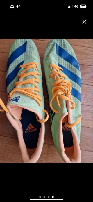Adidas distancer clavos 