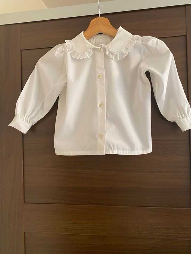 Camisa con cuello Peter Pan