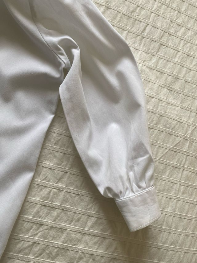 Camisa con cuello Peter Pan