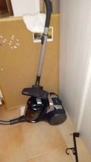 Aspirapolvere usata poco