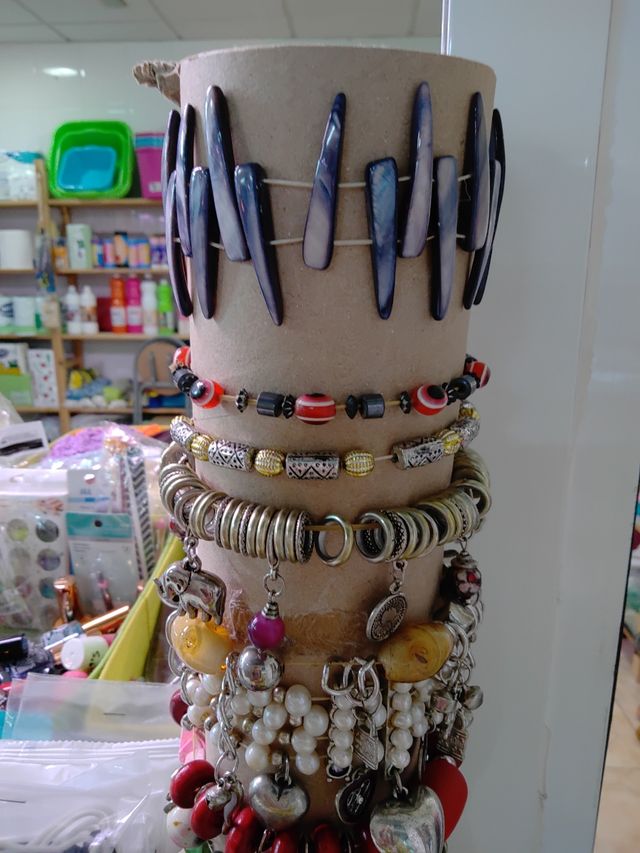 Pulseras variadas