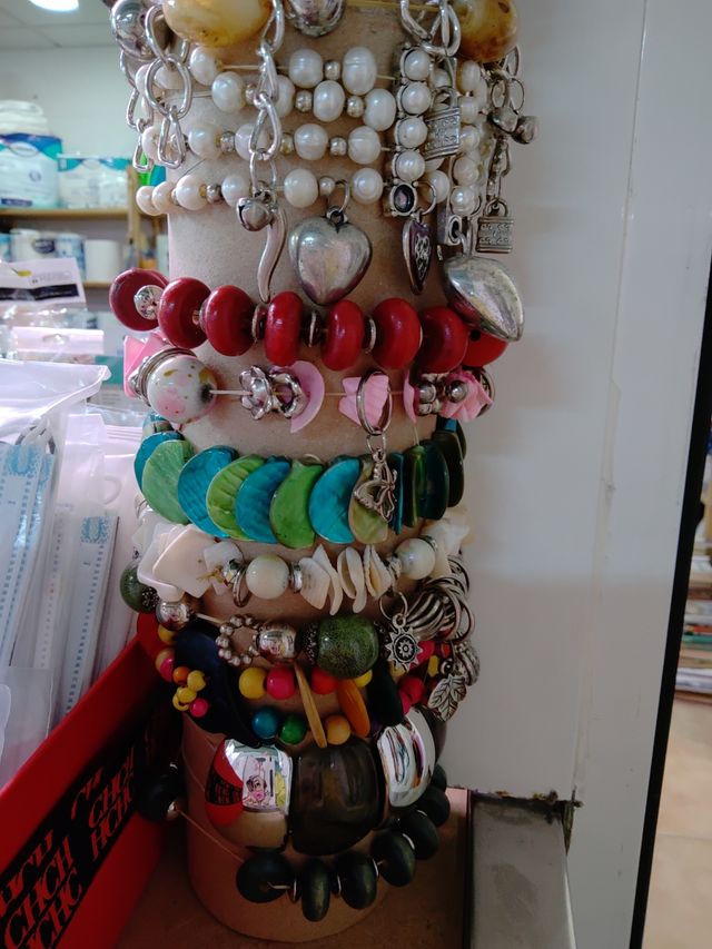 Pulseras variadas