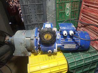 Motor con reductora y variador