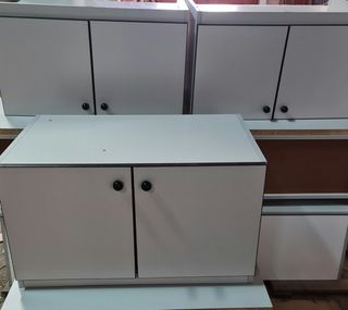 MUEBLES NUEVOS . COLGANTES O BAJOS