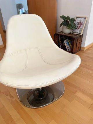 Sillon Giratorio Ikea cuero blanco