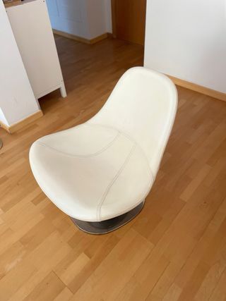Sillon Giratorio Ikea cuero blanco