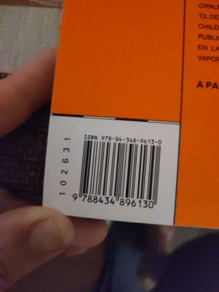 Hay un chico en el baño de las chicas