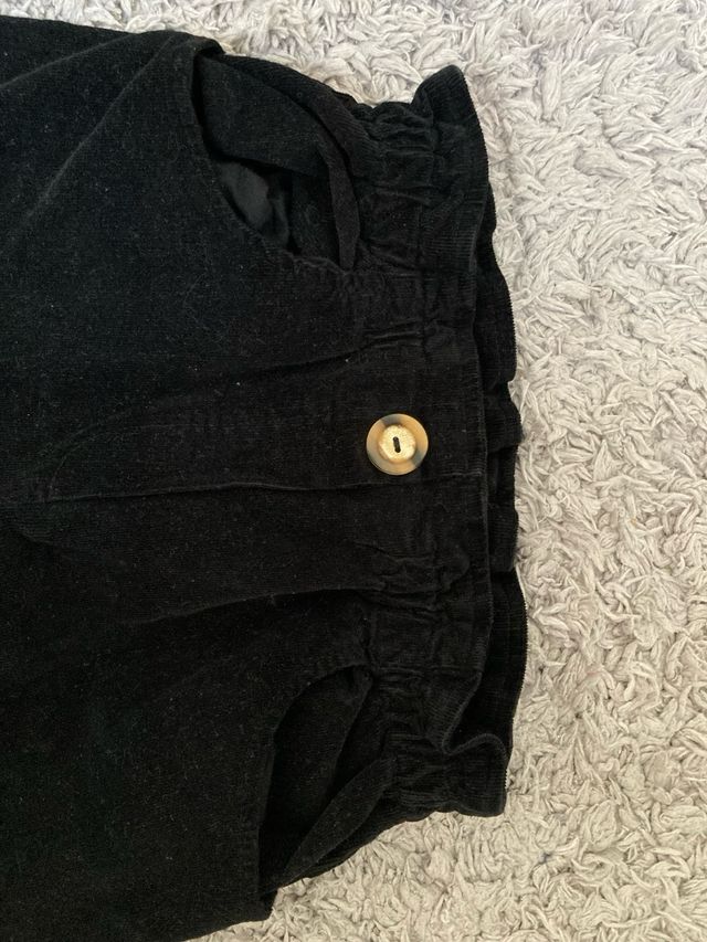 Pantalón niña negro de pana. Zara 