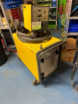 Maquina soldar CEA 401