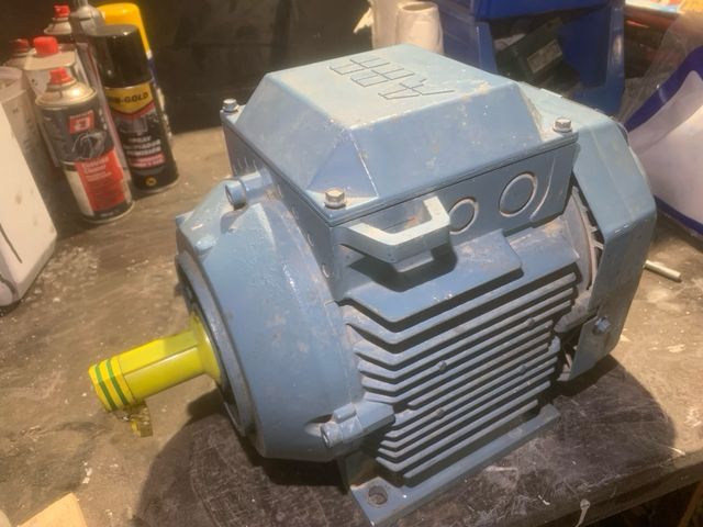 Motor trifasico ABB 5.5kw