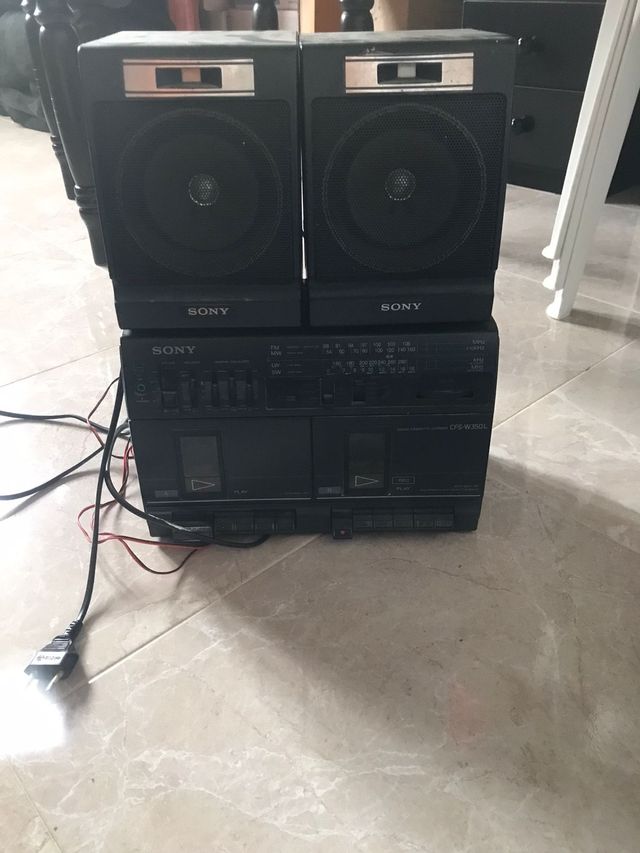 Radio, reproductor de casete Sony CFS-W350L