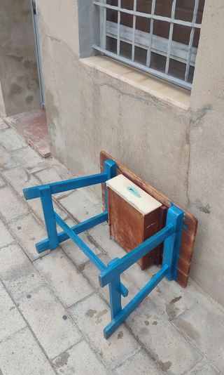Mesa tocinera antigua con cajon