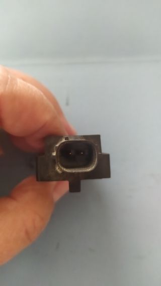 Sensor impacto izquierdo AVENSIS T25