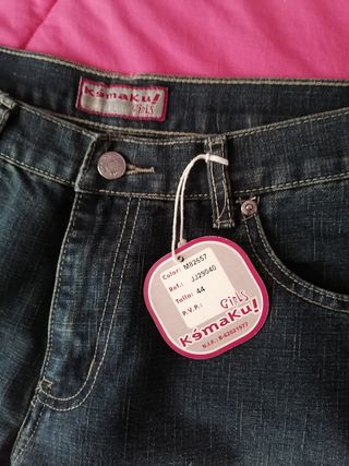 Pantalones tejanos campana sin estrenar